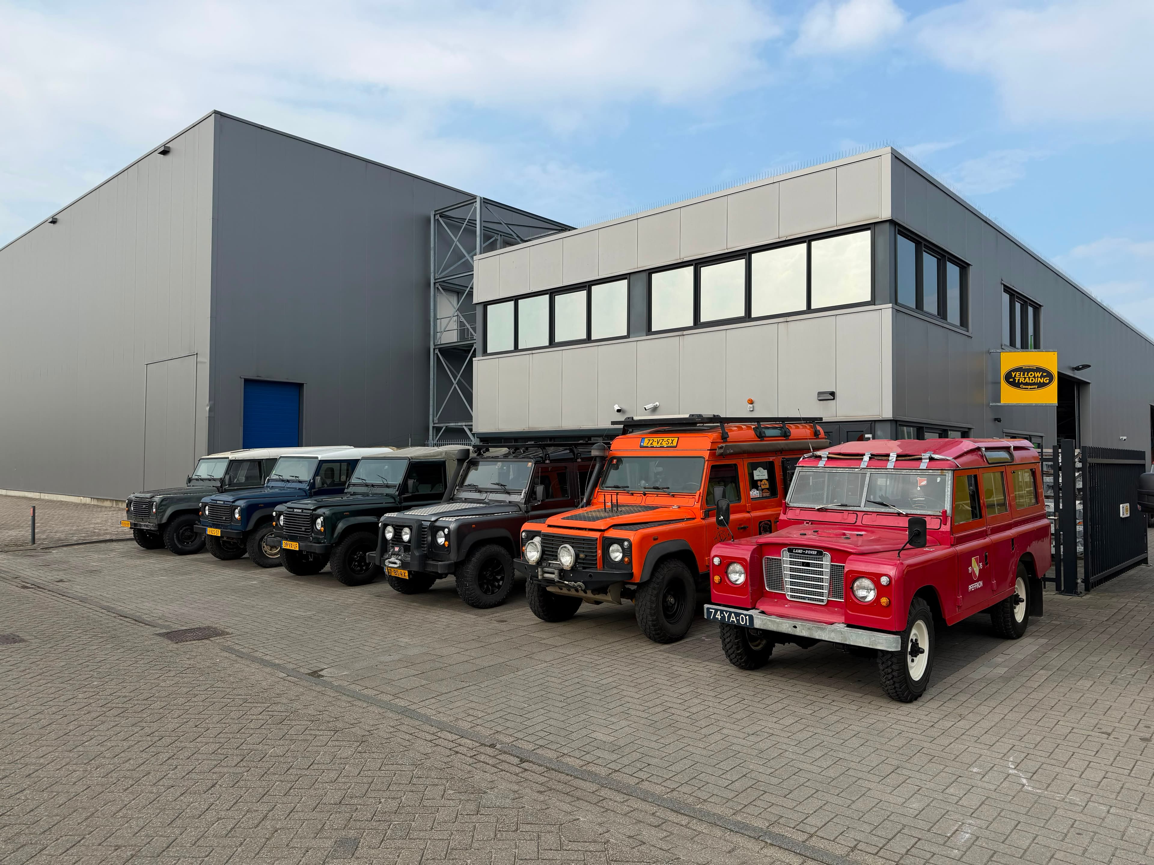 Het pand en de vloot van Yellow Trading Company