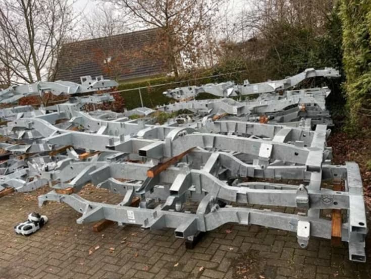 Land Rover series 109 / 88 chassis nieuw gegalvaniseerd!