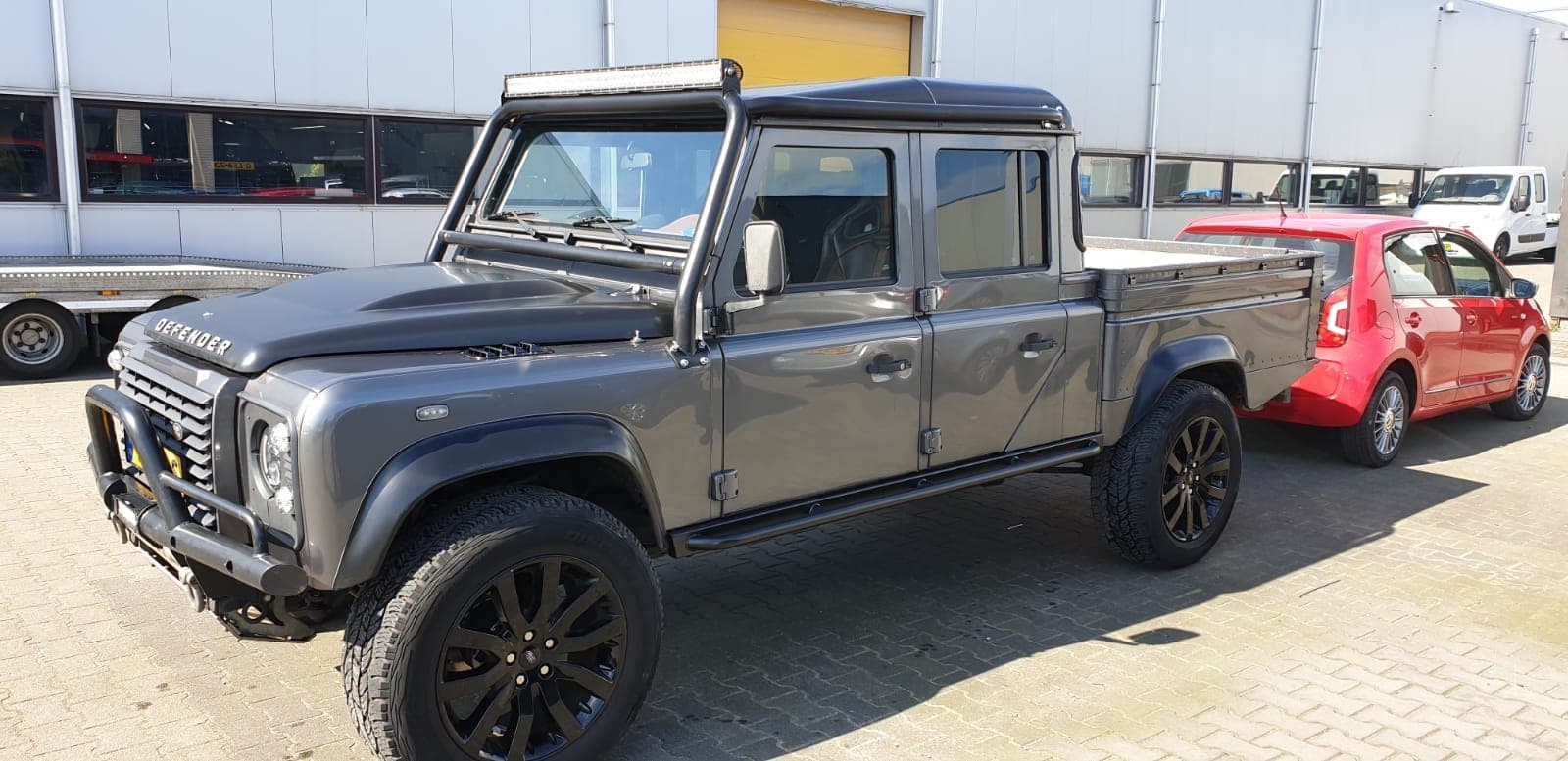 Land Rover defender 130 rocksliders / sidebars