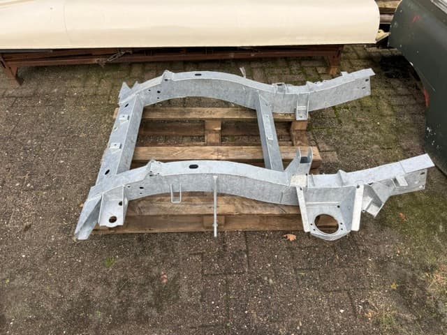 Crossmember Discovery 2 Td5/V8, Long