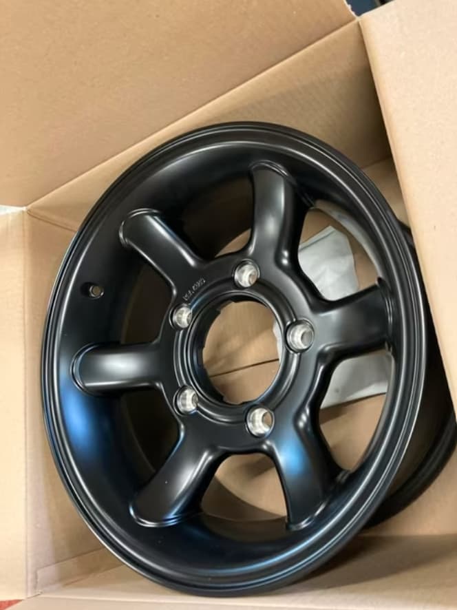 Land Rover defender borbet 8x16 inch velgen